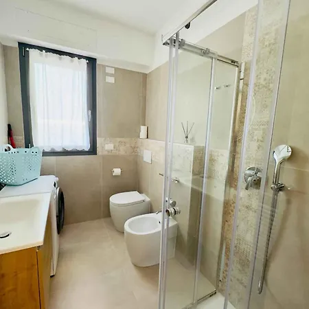 Beachfront In Pesaro-marken 55364 Appartement Pesaro